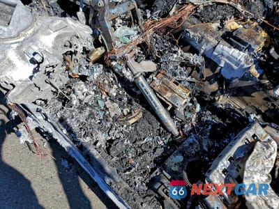 Zdjęcie 9 z 12 samochodu: 2011 AUDI A8 L QUATTRO VIN:WAURVAFD8BN012747 - miniatura