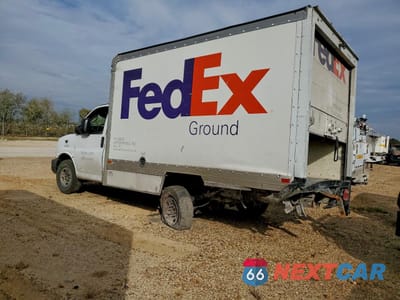 Drugie zdjęcie samochodu z przodu: 2017 CHEVROLET EXPRESS G3500 VIN:1GB0GRFF9H1336879 - miniatura