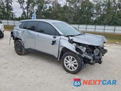 Czwarte zdjęcie samochodu z boku: 2022 TOYOTA COROLLA CROSS L VIN:7MUAAAAG0NV031438 - miniatura