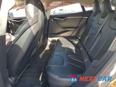 Zdjęcie 10 z 11 samochodu: 2015 TESLA MODEL S 85D VIN:5YJSA1H24FFP69371 - miniatura