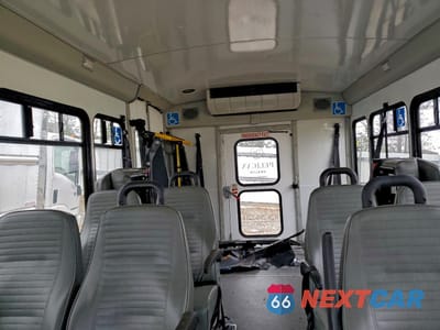 Zdjęcie 6 z 10 samochodu: 2019 FORD ECONOLINE E350 SUPER DUTY CUTAWAY VAN VIN:1FDEE3FS3KDC14375 - miniatura