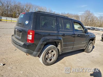 Trzecie zdjęcie samochodu z tyłu: 2016 JEEP PATRIOT SPORT VIN:1C4NJRBB2GD668827 - miniatura