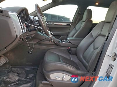 Zdjęcie 7 z 12 samochodu: 2016 PORSCHE CAYENNE SE HYBRID VIN:WP1AE2A24GLA64521 - miniatura