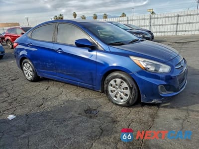 Czwarte zdjęcie samochodu z boku: 2017 HYUNDAI ACCENT SE VIN:KMHCT4AE2HU291798 - miniatura