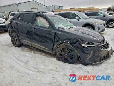 Czwarte zdjęcie samochodu z boku: 2023 BUICK ENVISION ESSENCE VIN:LRBFZPR41PD012898 - miniatura