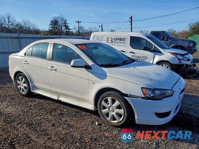 Czwarte zdjęcie samochodu z boku: 2013 MITSUBISHI LANCER ES/ES SPORT VIN:JA32U2FU0DU018658 - miniatura