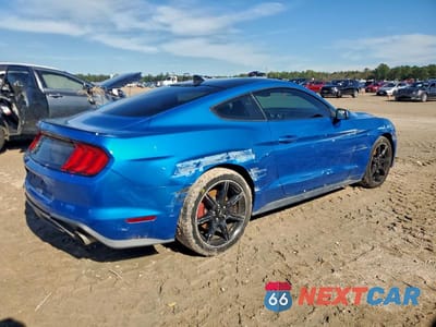 Trzecie zdjęcie samochodu z tyłu: 2020 FORD MUSTANG VIN:1FA6P8TH2L5176499 - miniatura
