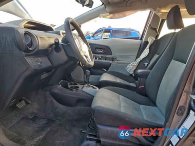 Zdjęcie 7 z 12 samochodu: 2014 TOYOTA PRIUS C VIN:JTDKDTB31E1571486 - miniatura