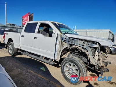 Czwarte zdjęcie samochodu z boku: 2021 FORD F250 SUPER DUTY VIN:1FT7W2BT6MEC68110 - miniatura
