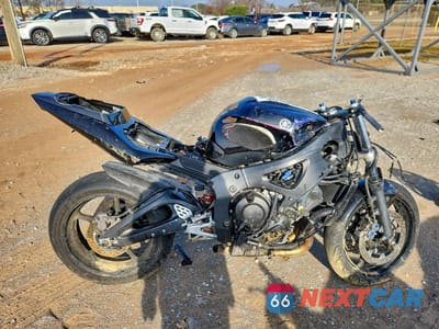 2005 YAMAHA YZFR6 L JYARJ06E85A020453 - główne zdjęcie licytacji z USA - miniatura