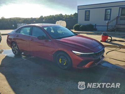 Czwarte zdjęcie samochodu z boku: 2025 HYUNDAI ELANTRA SEL VIN:KMHLS4DGXSU905875 - miniatura