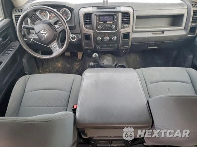 Zdjęcie 8 z 14 samochodu: 2013 RAM 2500 ST VIN:3C6UR5CL9DG525769 - miniatura