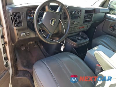 Zdjęcie 8 z 13 samochodu: 2014 CHEVROLET EXPRESS G2500 VIN:1GCWGFCB2E1132409 - miniatura