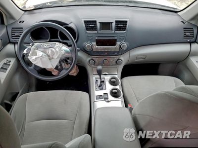 Zdjęcie 8 z 15 samochodu: 2011 TOYOTA HIGHLANDER BASE VIN:5TDZK3EH8BS031000 - miniatura