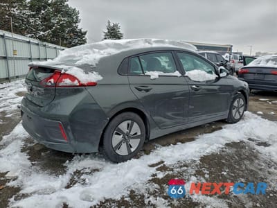 Trzecie zdjęcie samochodu z tyłu: 2022 HYUNDAI IONIQ BLUE VIN:KMHC65LC6NU274801 - miniatura