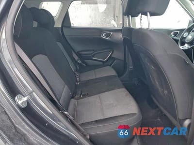Zdjęcie 10 z 11 samochodu: 2021 KIA SOUL LX VIN:KNDJ23AU8M7747344 - miniatura