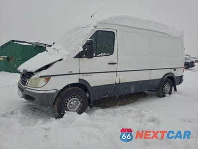 2004 DODGE SPRINTER 2500 DELIVERY VAN WD2PD644145689234 - główne zdjęcie licytacji z USA - miniatura