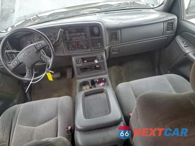 Zdjęcie 8 z 12 samochodu: 2004 CHEVROLET SILVERADO K1500 VIN:1GCEK19T44E285121 - miniatura