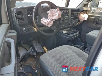 Zdjęcie 8 z 12 samochodu: 2021 CHEVROLET EXPRESS G3500 UTILITY / SERVICE TRUCK VIN:1GB0GRF70M1306754 - miniatura