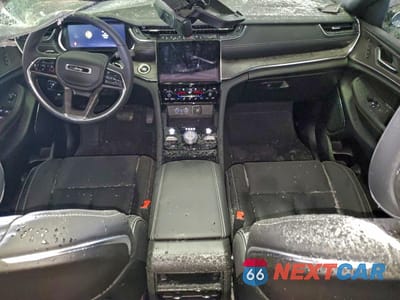 Zdjęcie 8 z 13 samochodu: 2025 JEEP GRAND CHEROKEE OVERLAND VIN:1C4RJHDGXS8718797 - miniatura