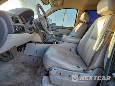 Zdjęcie 7 z 15 samochodu: 2009 CHEVROLET SUBURBAN C1500 LT VIN:1GNFC260X9R271023 - miniatura