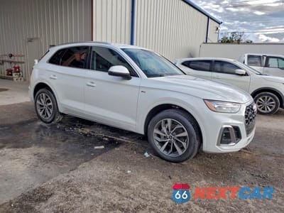 Czwarte zdjęcie samochodu z boku: 2023 AUDI Q5 PREMIUM 45 VIN:WA1GAAFYXP2160099 - miniatura