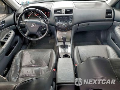 Zdjęcie 8 z 14 samochodu: 2005 HONDA ACCORD EX VIN:1HGCM56885A174350 - miniatura