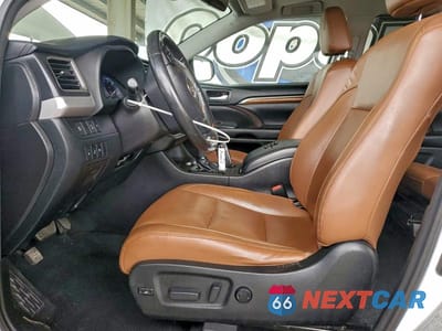 Zdjęcie 7 z 14 samochodu: 2017 TOYOTA HIGHLANDER HYBRID LIMITED PLATINUM VIN:5TDDGRFH7HS024786 - miniatura
