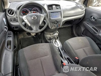 Zdjęcie 8 z 12 samochodu: 2018 NISSAN VERSA S VIN:3N1CN7AP1JL882158 - miniatura