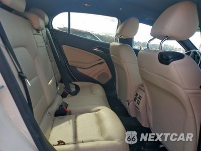 Zdjęcie 11 z 13 samochodu: 2016 MERCEDES-BENZ GLA 250 4MATIC VIN:WDCTG4GB0GJ248819 - miniatura