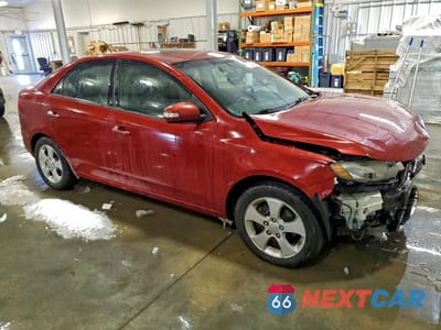 Czwarte zdjęcie samochodu z boku: 2010 KIA FORTE EX VIN:KNAFU4A25A5288797 - miniatura