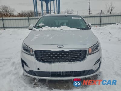 Piąte zdjęcie samochodu w środku: 2019 KIA SEDONA LX VIN:KNDMB5C15K6535192 - miniatura