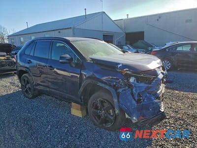 Czwarte zdjęcie samochodu z boku: 2021 TOYOTA RAV4 HYBRID XSE VIN:JTME6RFV5MJ009076 - miniatura