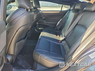 Zdjęcie 10 z 13 samochodu: 2019 LEXUS ES 350 VIN:58ABZ1B12KU015769 - miniatura