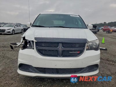 Piąte zdjęcie samochodu w środku: 2017 DODGE GRAND CARAVAN SE VIN:2C4RDGBG7HR678812 - miniatura