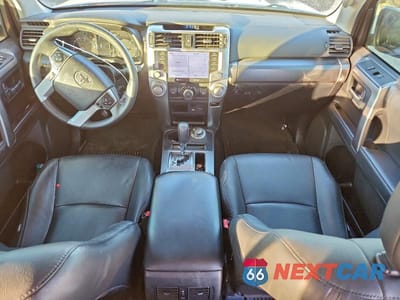Zdjęcie 8 z 14 samochodu: 2021 TOYOTA 4RUNNER SR5/SR5 PREMIUM VIN:JTEBU5JR8M5891795 - miniatura