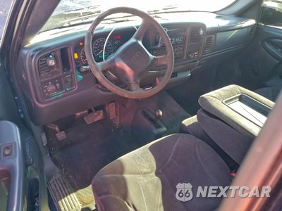 Zdjęcie 8 z 14 samochodu: 2000 GMC NEW SIERRA K1500 VIN:1GTEK14V8YZ295772 - miniatura