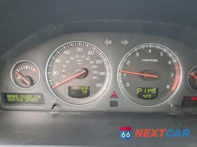 Zdjęcie 9 z 14 samochodu: 2010 VOLVO XC90 3.2 VIN:YV4982CZ3A1544782 - miniatura