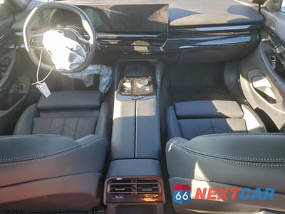 Zdjęcie 8 z 11 samochodu: 2026 BMW 530 XI VIN:WBA53FJ03TCV33121 - miniatura