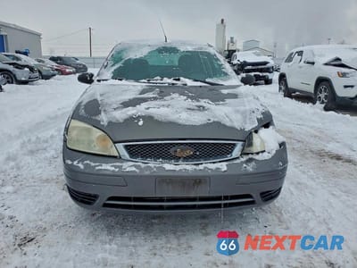 Piąte zdjęcie samochodu w środku: 2007 FORD FOCUS ZX4 VIN:1FAFP34N57W297003 - miniatura