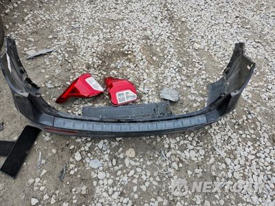 Zdjęcie 13 z 17 samochodu: 2020 FORD EXPLORER XLT VIN:1FMSK8DHXLGD16756 - miniatura