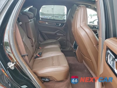 Zdjęcie 11 z 15 samochodu: 2023 PORSCHE CAYENNE BASE VIN:WP1AA2AY7PDA03996 - miniatura
