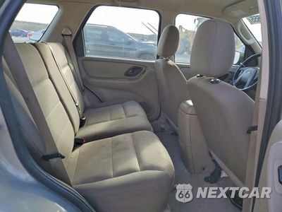 Zdjęcie 11 z 14 samochodu: 2005 FORD ESCAPE XLS VIN:1FMYU92ZX5KA88358 - miniatura
