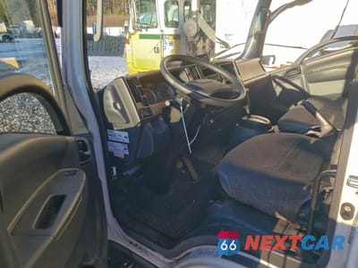 Zdjęcie 8 z 13 samochodu: 2023 ISUZU NQR REFRIGERATED BOX TRUCK VIN:JALE5W166P7900561 - miniatura