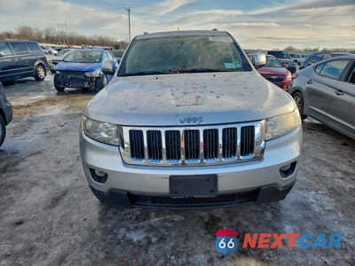 Piąte zdjęcie samochodu w środku: 2012 JEEP GRAND CHEROKEE LAREDO VIN:1C4RJFAG3CC150562 - miniatura