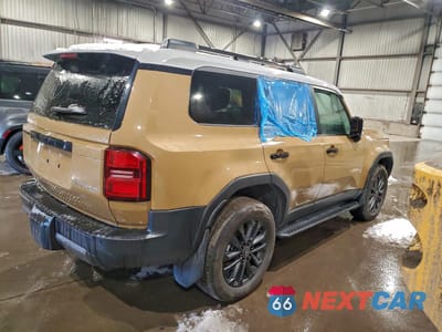 Trzecie zdjęcie samochodu z tyłu: 2025 TOYOTA LAND CRUISER BASE VIN:JTEABFAJ1SK030782 - miniatura