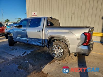 Drugie zdjęcie samochodu z przodu: 2025 TOYOTA TUNDRA 1794 EDITION HV VIN:5TFMC5DB8SX091367 - miniatura