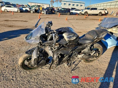 Trzecie zdjęcie samochodu z tyłu: 2024 KAWASAKI EX650 R VIN:ML5EXER18RDAD5653 - miniatura