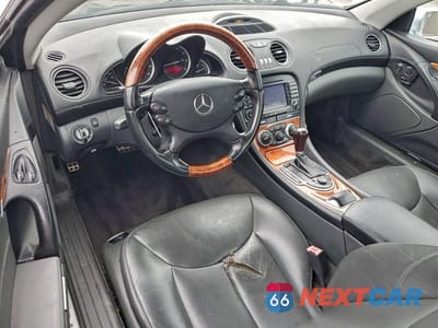 Zdjęcie 8 z 11 samochodu: 2006 MERCEDES-BENZ SL 500 VIN:WDBSK75F96F108565 - miniatura