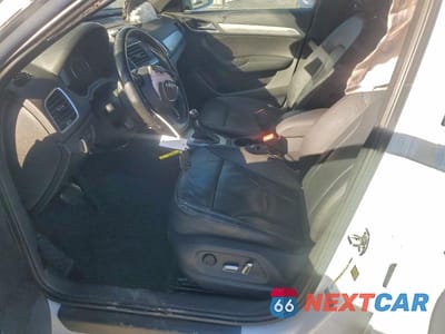 Zdjęcie 7 z 13 samochodu: 2017 AUDI Q3 PREMIUM VIN:WA1ECCFS5HR009656 - miniatura